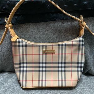 Burberry purse